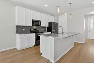 26984 E Archer Ave, Aurora, CO 80018 - Photo 13