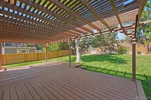 8215 S Krameria Way, Englewood, CO 80112 - Photo 3