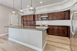 9885 Greensview Cir, Lone Tree, CO 80124 - Photo 13