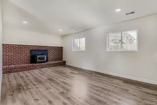 281 W Acoma Dr, Littleton, CO 80120 - Photo 9