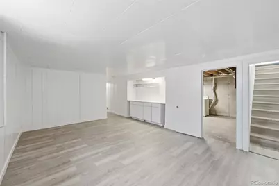 745 Mobile Street, Aurora, CO 80011 - Photo 9
