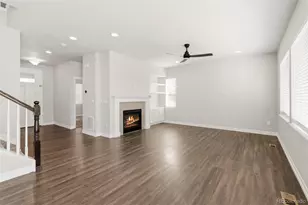 7237 S Scottsburg Way, Aurora, CO 80016 - Photo 7