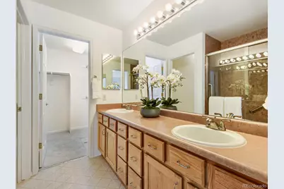 23782 E Kettle Place, Aurora, CO 80016 - Photo 27