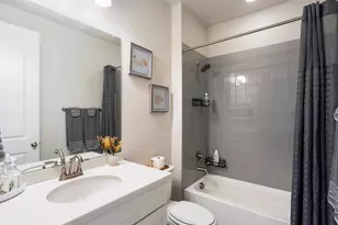 3921 Eaton Park St, Aurora, CO 80019 - Photo 9