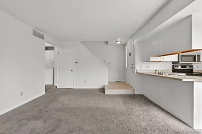 2499 S Xanadu Way #D, Aurora, CO 80014 - Photo 3