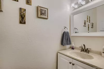 3261 S Uravan Court, Aurora, CO 80013 - Photo 11