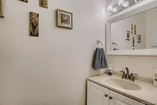 3261 S Uravan Ct, Aurora, CO 80013 - Photo 11
