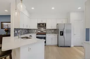 3261 S Uravan Ct, Aurora, CO 80013 - Photo 9