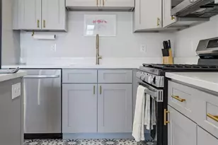 1087 Wolff St, Denver, CO 80204 - Photo 9