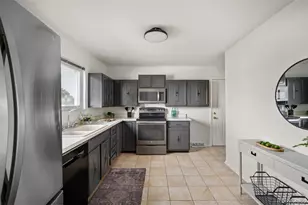 431 Revere St, Aurora, CO 80011 - Photo 7