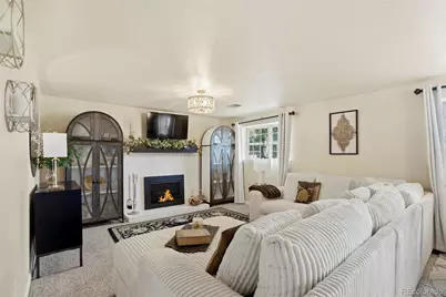 1494 S Helena Circle, Aurora, CO 80017 - Photo 9