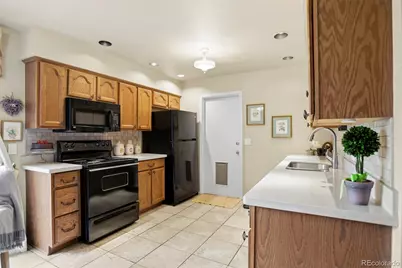 1494 S Helena Circle, Aurora, CO 80017 - Photo 5