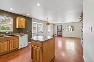 1322 Carriage Dr, Longmont, CO 80501 - Photo 3