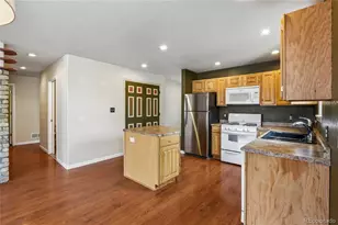 1322 Carriage Dr, Longmont, CO 80501 - Photo 5