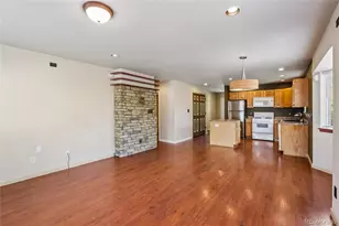 1322 Carriage Dr, Longmont, CO 80501 - Photo 9
