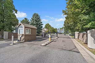 10868 W Dumbarton Dr, Littleton, CO 80127 - Photo 3