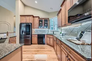 22887 E Long Dr, Aurora, CO 80016 - Photo 9