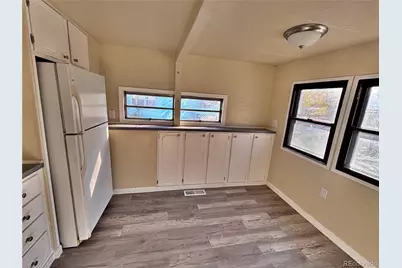 220 Mount View Lane, Colorado Springs, CO 80907 - Photo 9