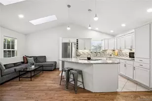 993 S Oakland Ct, Aurora, CO 80012 - Photo 7
