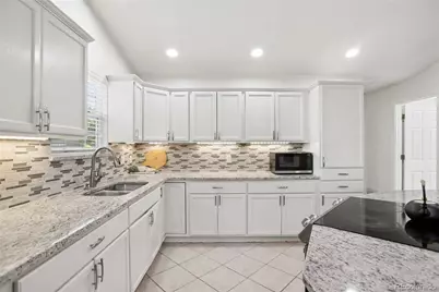 993 S Oakland Court, Aurora, CO 80012 - Photo 5