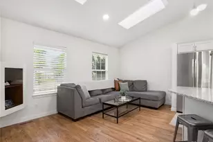 993 S Oakland Ct, Aurora, CO 80012 - Photo 3
