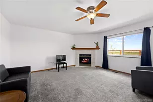 2105 Kiersi Ct, Johnstown, CO 80534 - Photo 3