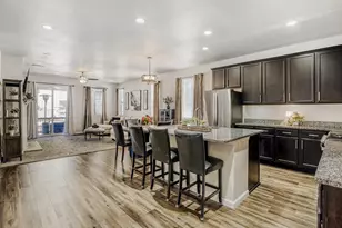 22692 E Narrowleaf Cir, Aurora, CO 80016 - Photo 5