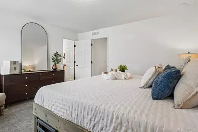 4032 N Quatar Court, Aurora, CO 80019 - Photo 21