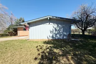 5674 W Chestnut Ave, Littleton, CO 80128 - Photo 5