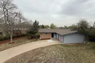 5674 W Chestnut Ave, Littleton, CO 80128 - Photo 9