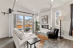 19515 E Sunset Cir, Aurora, CO 80015 - Photo 15