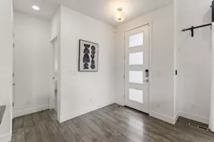 19515 E Sunset Cir, Aurora, CO 80015 - Photo 21