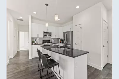 19515 E Sunset Circle, Aurora, CO 80015 - Photo 5