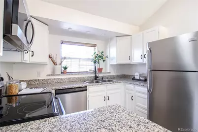 1789 S Ensenada Way, Aurora, CO 80017 - Photo 9