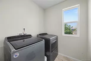 871 N Waterloo Cir, Aurora, CO 80018 - Photo 17