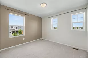 871 N Waterloo Cir, Aurora, CO 80018 - Photo 15