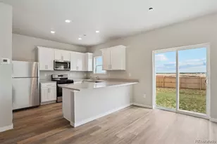48240 Shetland Dr, Bennett, CO 80102 - Photo 5