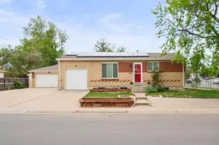 2161 Meadowbrook Dr, Denver, CO 80221 - Photo 1