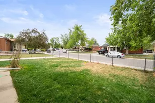 2161 Meadowbrook Dr, Denver, CO 80221 - Photo 31