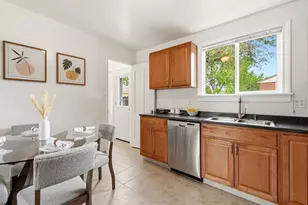 2161 Meadowbrook Dr, Denver, CO 80221 - Photo 9