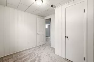 2161 Meadowbrook Dr, Denver, CO 80221 - Photo 25