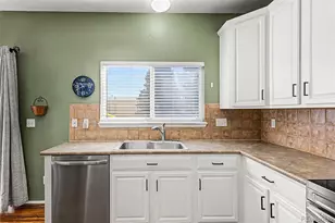24782 E Wyoming Cir, Aurora, CO 80018 - Photo 13