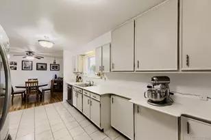 12142 W 60th Pl, Arvada, CO 80004 - Photo 9