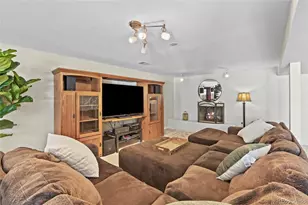 7781 S Pitkin Ct, Centennial, CO 80016 - Photo 35