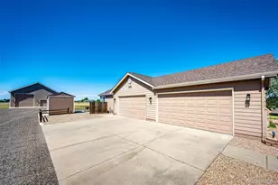 859 Shoshone St, Strasburg, CO 80136 - Photo 9