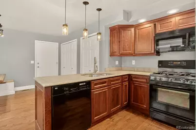 10000 E Yale Avenue #41, Denver, CO 80231 - Photo 17