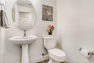 19562 E Sunset Cir, Centennial, CO 80015 - Photo 11