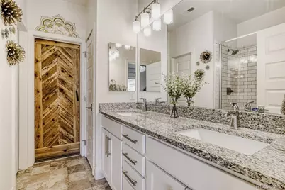 19562 E Sunset Circle, Centennial, CO 80015 - Photo 15