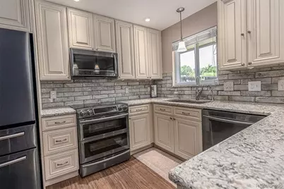 5527 S Lowell Boulevard, Littleton, CO 80123 - Photo 5