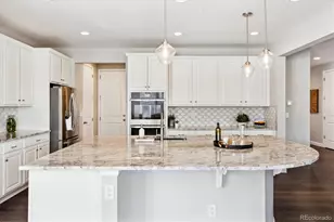 8102 Adams Fork Ave, Littleton, CO 80125 - Photo 17